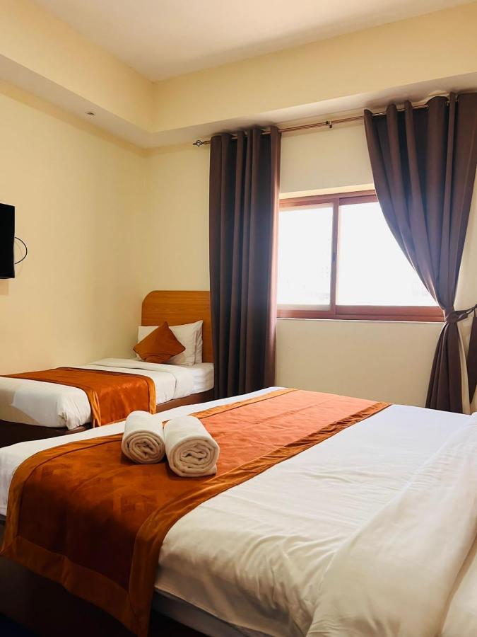 Marhaba Deira Hotel Дубай Екстериор снимка