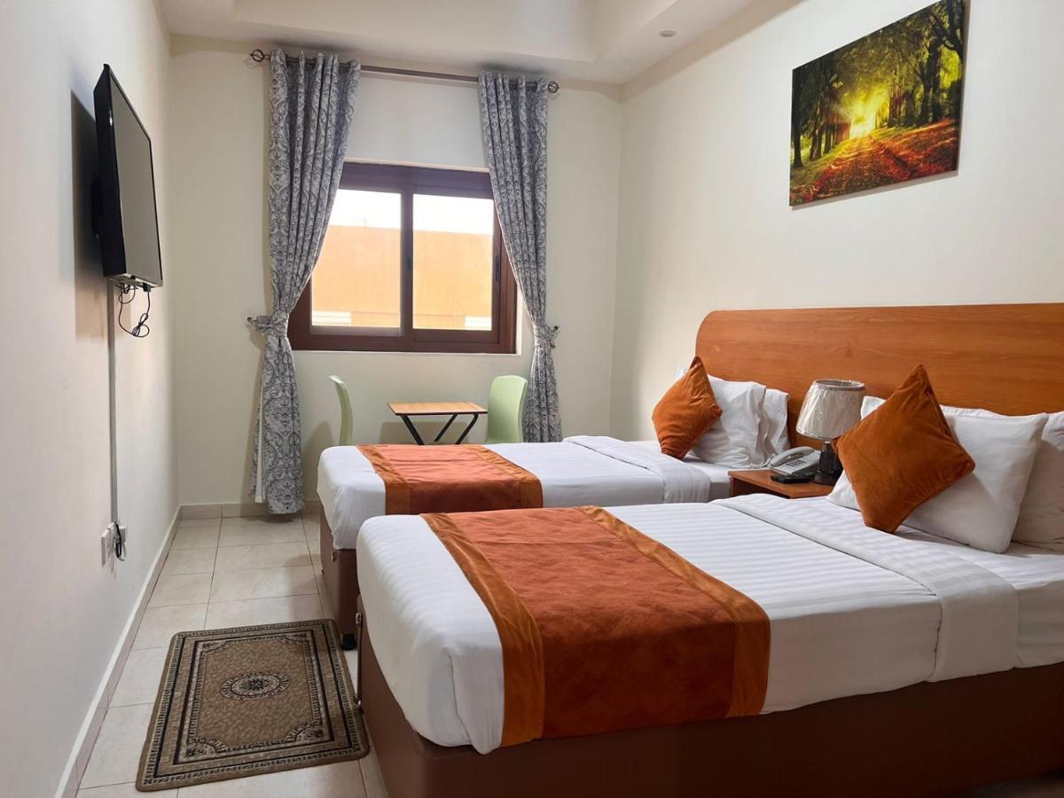 Marhaba Deira Hotel Дубай Екстериор снимка