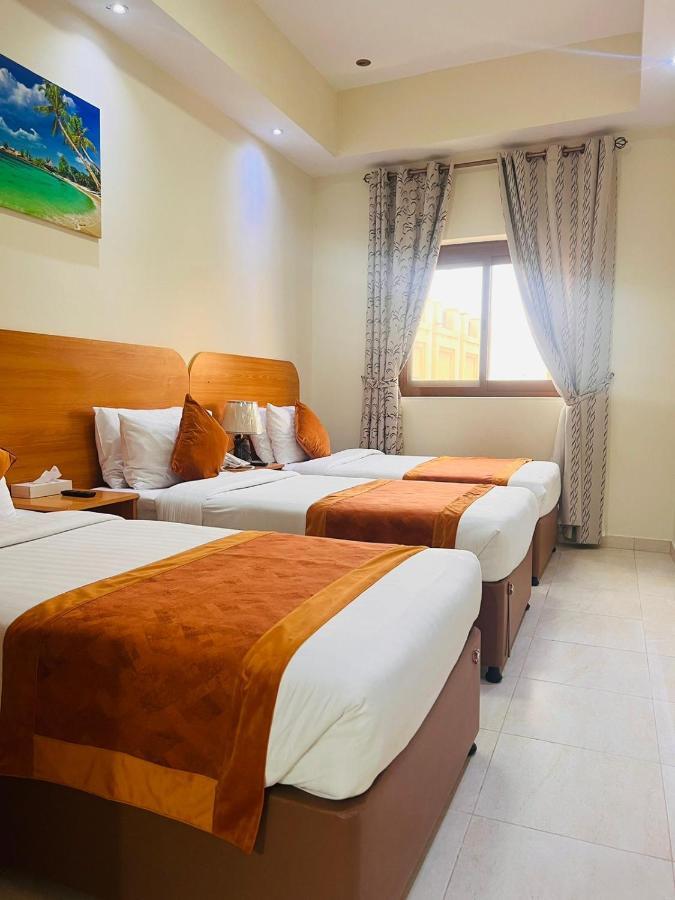 Marhaba Deira Hotel Дубай Екстериор снимка