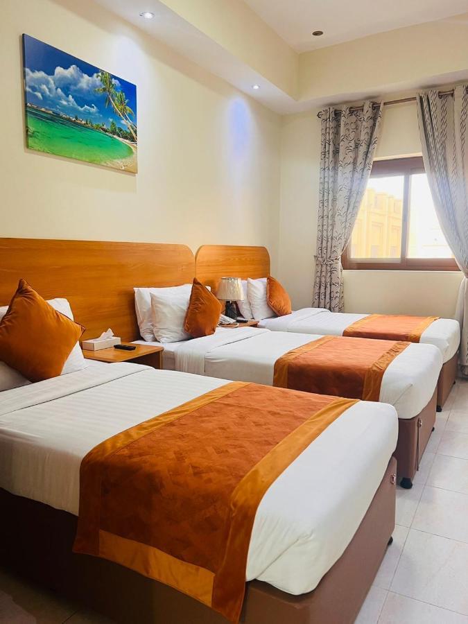 Marhaba Deira Hotel Дубай Екстериор снимка