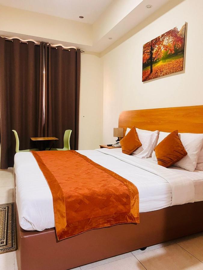 Marhaba Deira Hotel Дубай Екстериор снимка