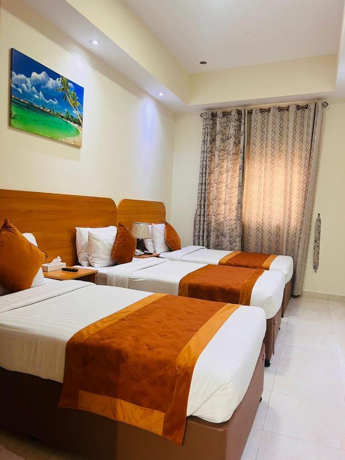 Marhaba Deira Hotel Дубай Екстериор снимка