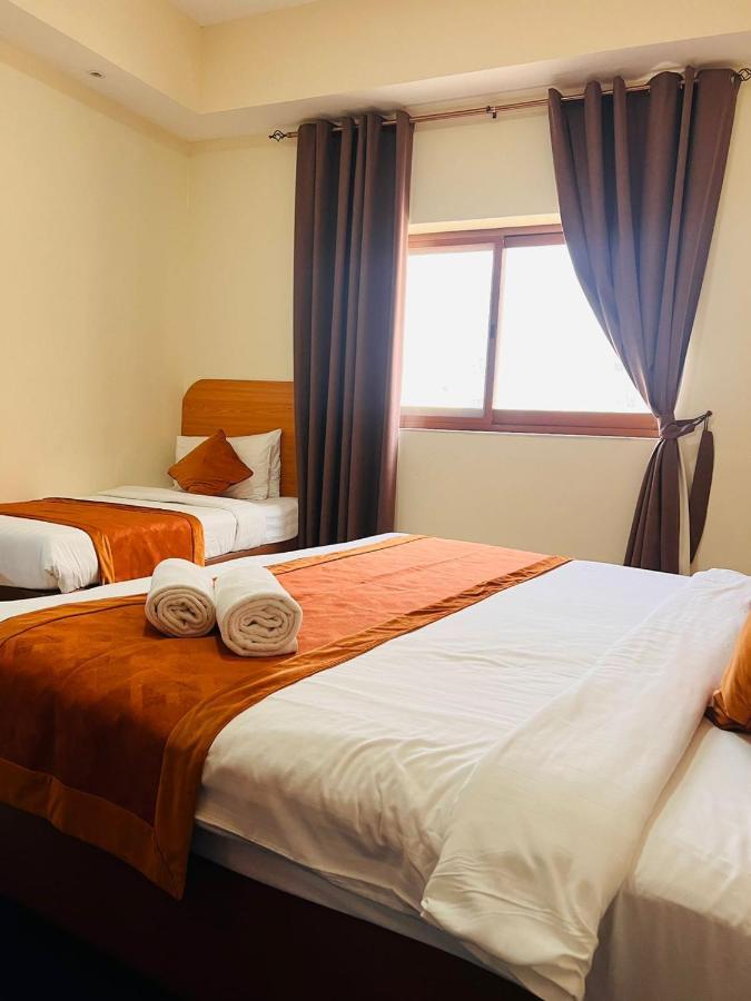 Marhaba Deira Hotel Дубай Екстериор снимка